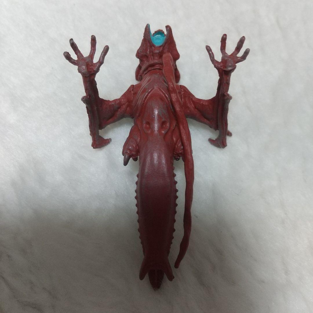 オオタチ・ベイビー NECA ミニフィギュア
