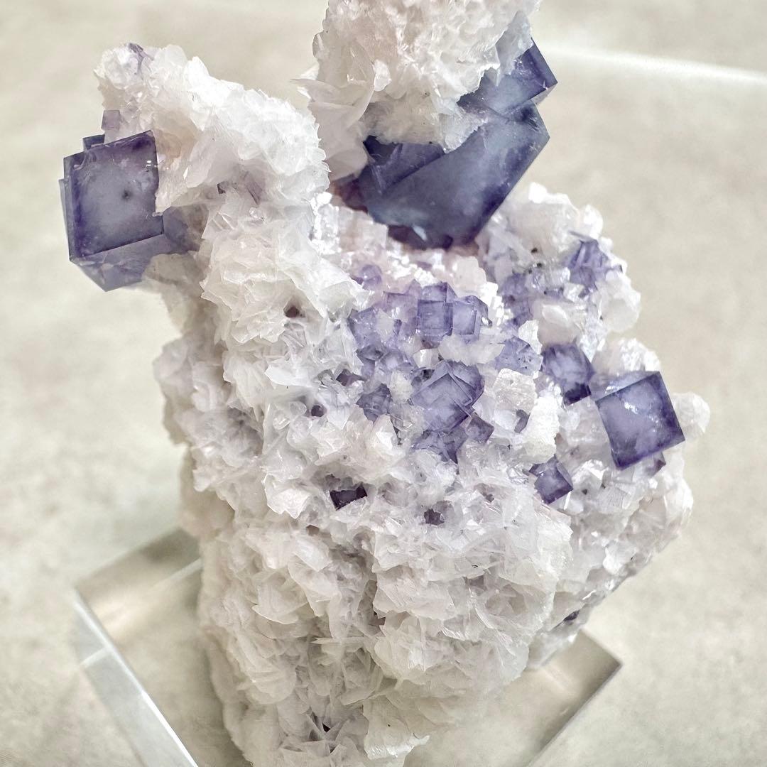 【D194】ポーセリンフローライト Aタイプ ヤオガンシャン 原石 鉱物 標本