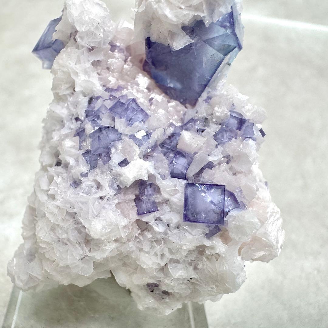 【D194】ポーセリンフローライト Aタイプ ヤオガンシャン 原石 鉱物 標本