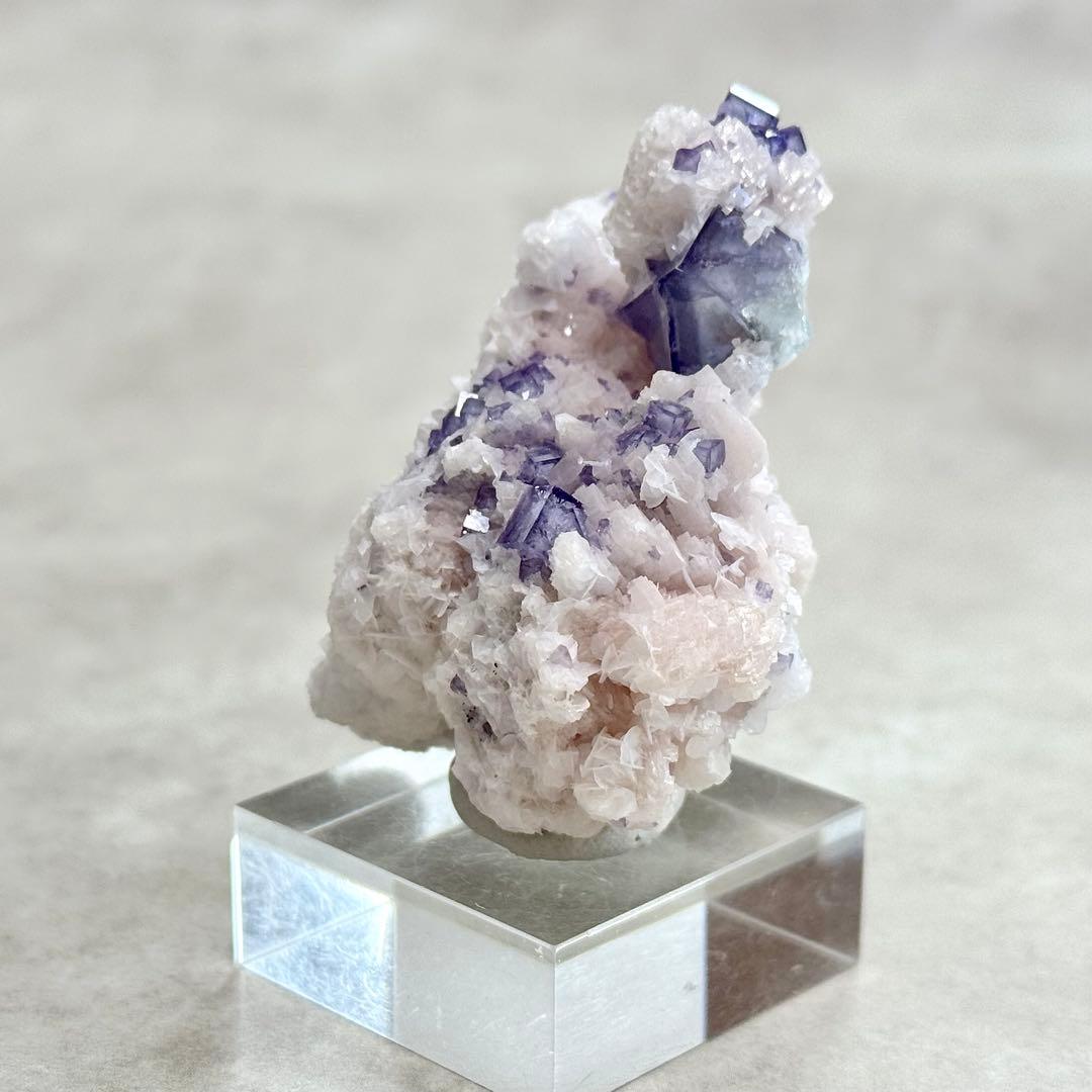 【D194】ポーセリンフローライト Aタイプ ヤオガンシャン 原石 鉱物 標本