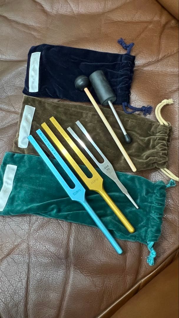 マドモアゼル愛　３本　クリアリングチューナー　美品　開運占い　瞑想楽器快眠