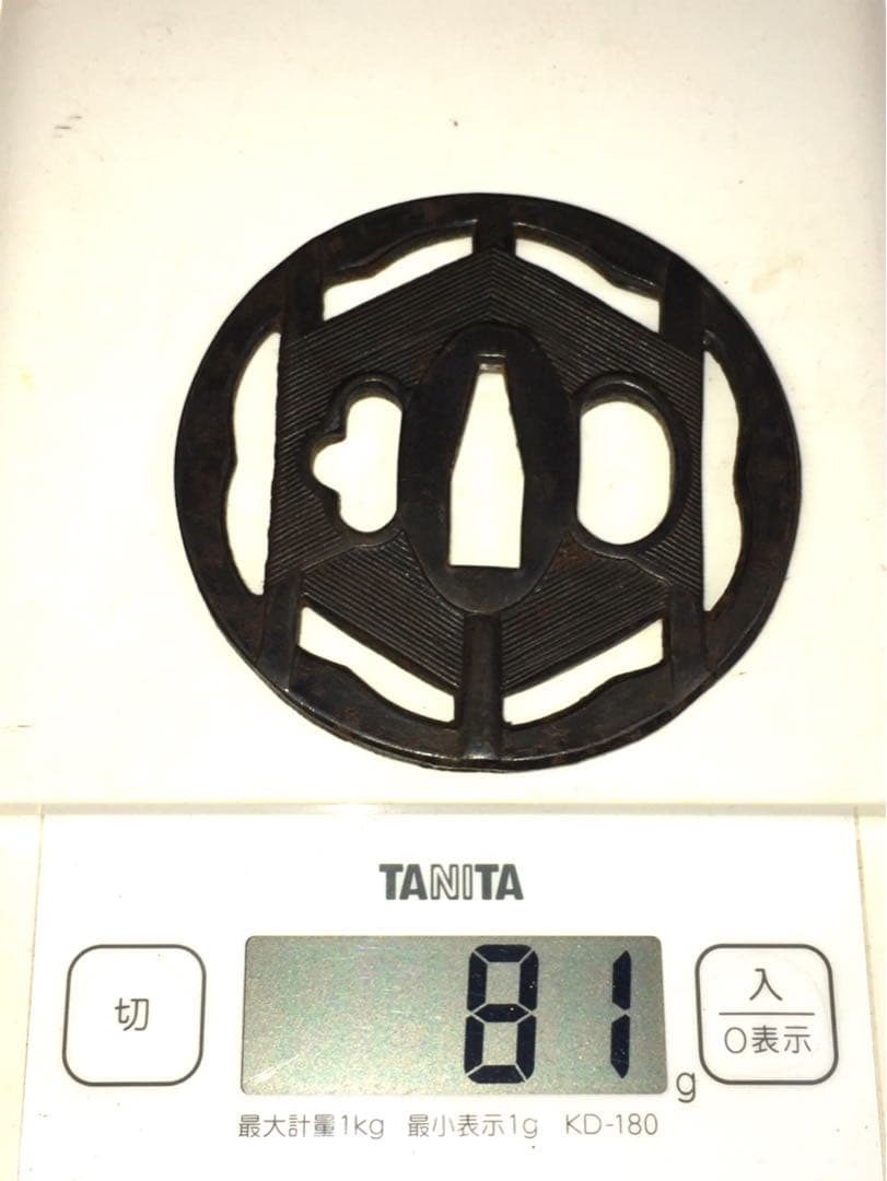 S12六角透かし鉄鍔・大小鍔一対 木箱付 武具・刀装具