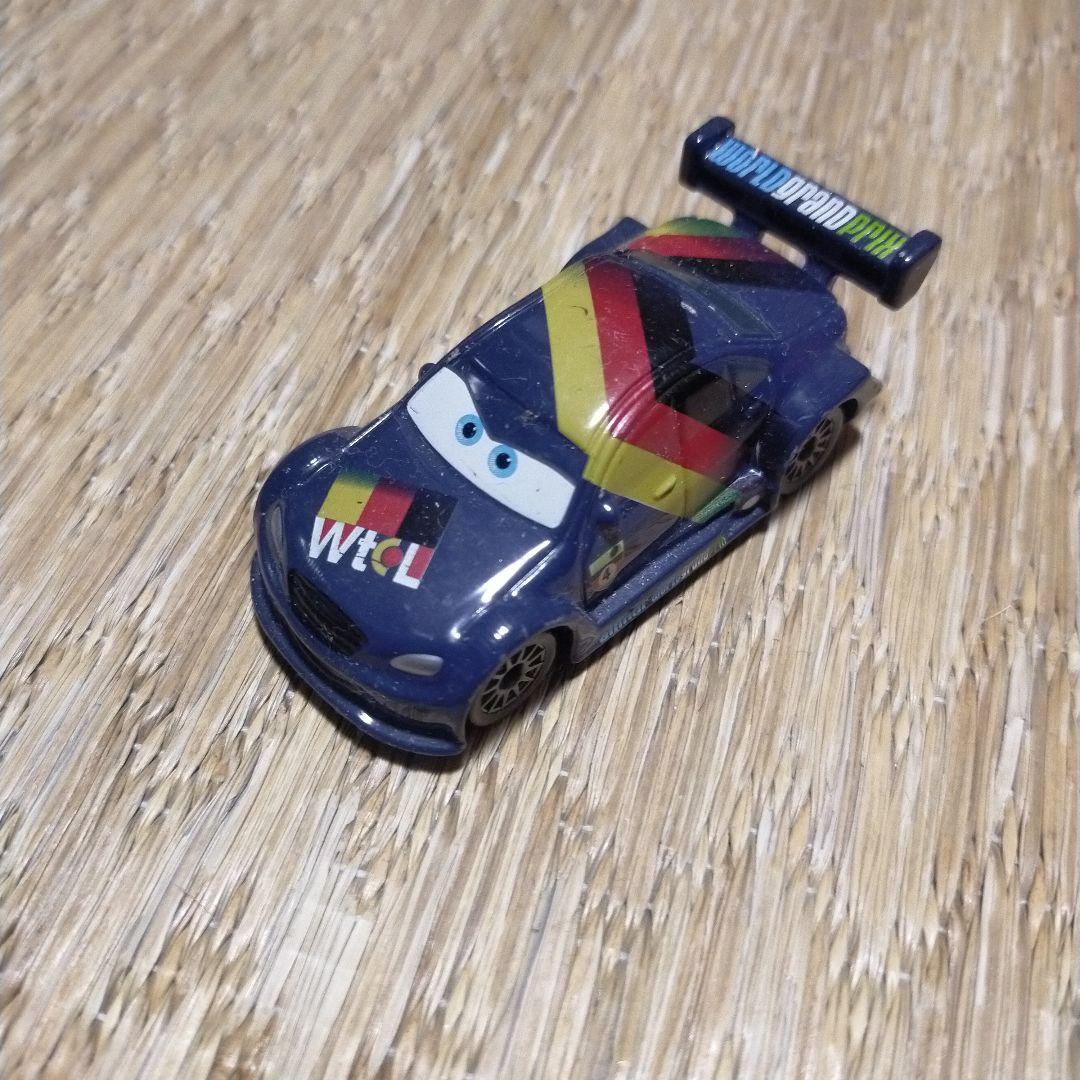 カーズ2 トミカ ミニカー ワールドグランプリ　13台セット　まとめ売り
