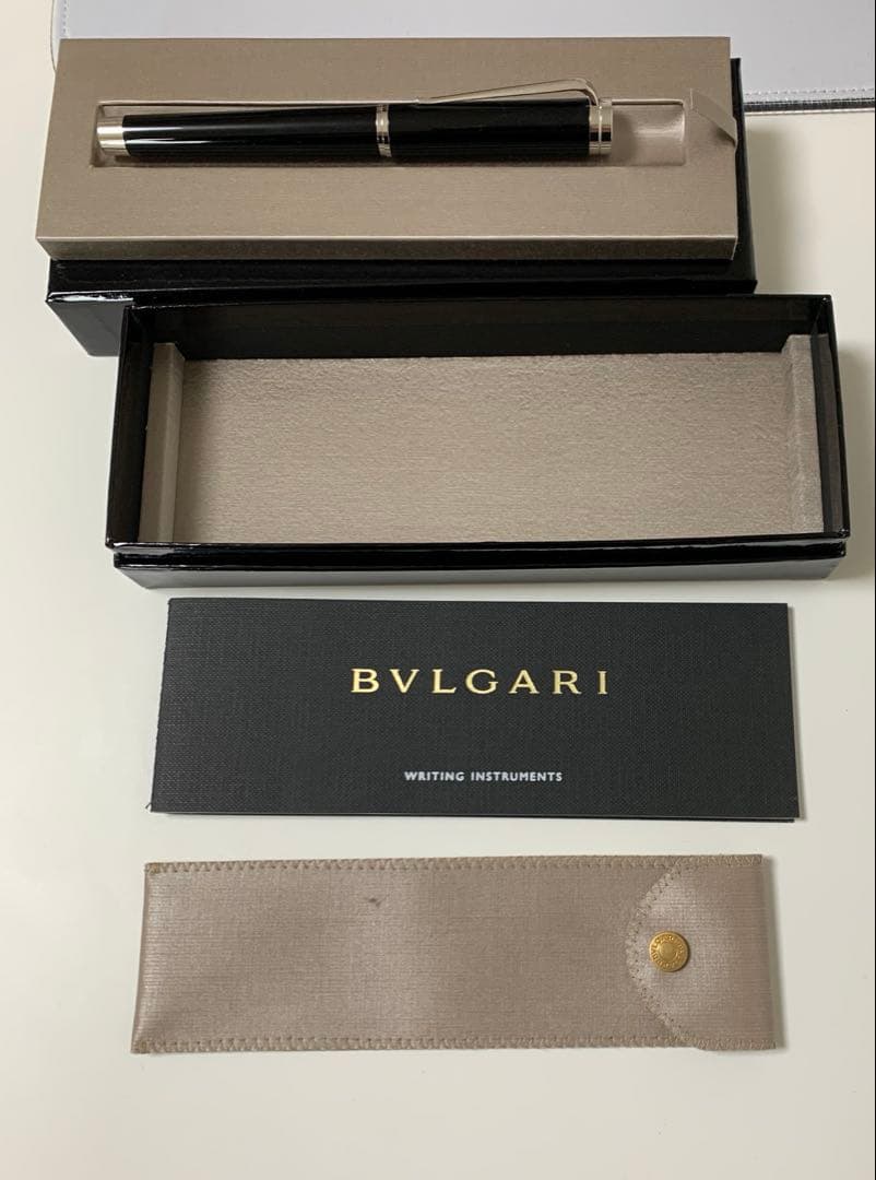BVLGARI ボールペン 黒 専用ボックス付き