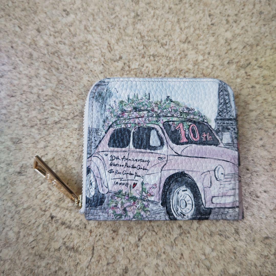 ☆新品未使用☆イアンヌ パル エッフェル塔から花束を 二つ折り財布