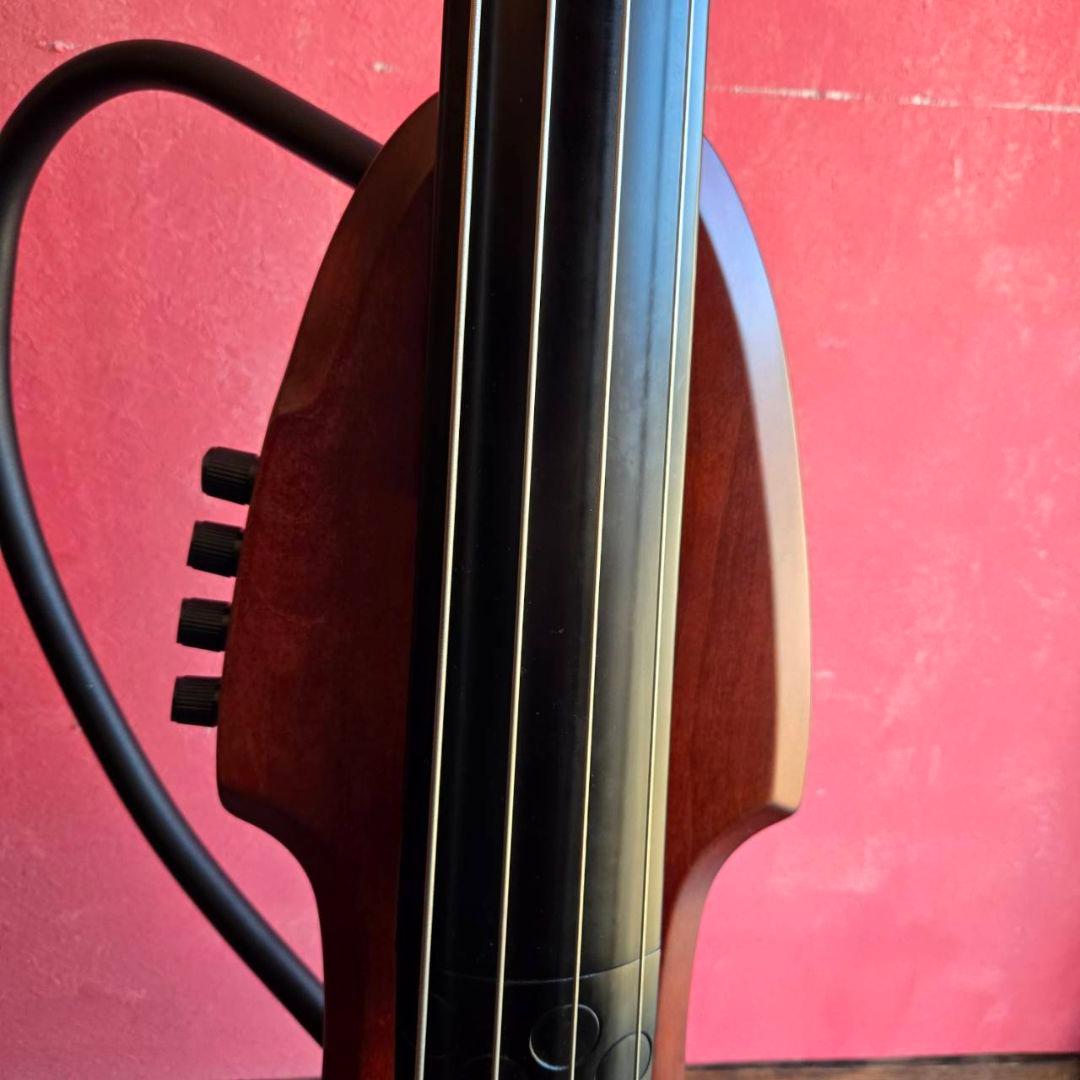 美品 Aria アリア アップライト ベース SWB 03 ケース付 送料込み