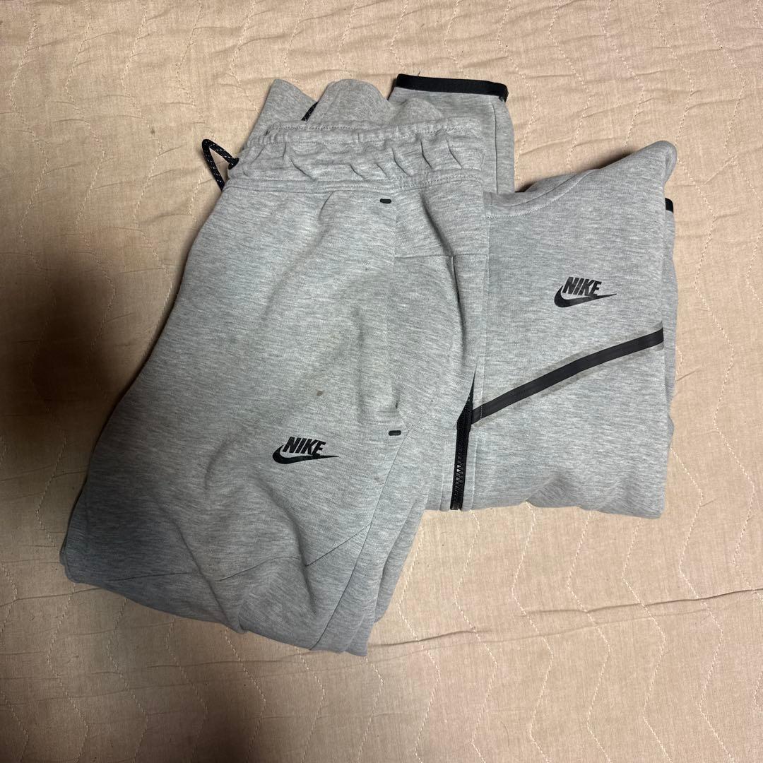 Nike テックフリースとパンツセット Mサイズ