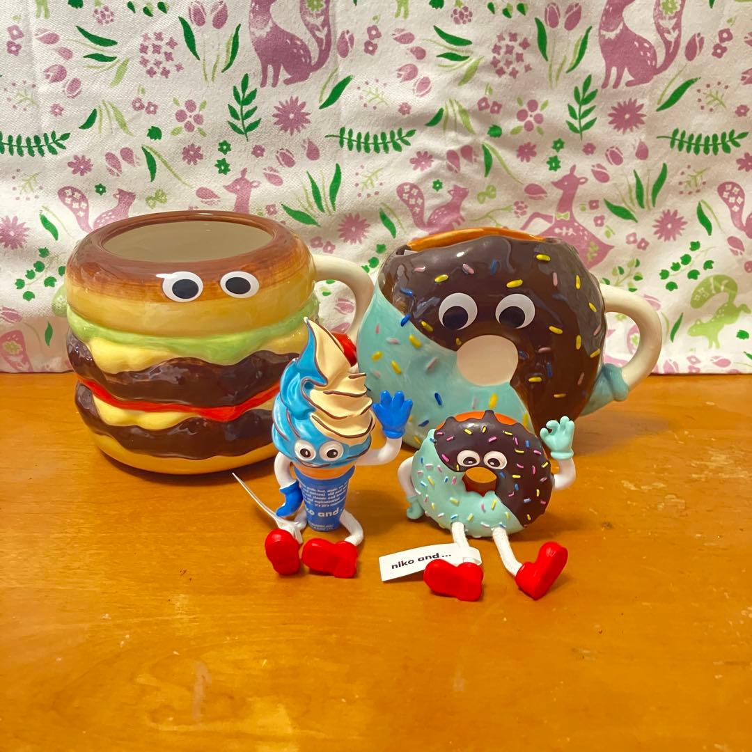 flavorsマグカップとドーナツ・ソフトクリームのオブジェ4点セット