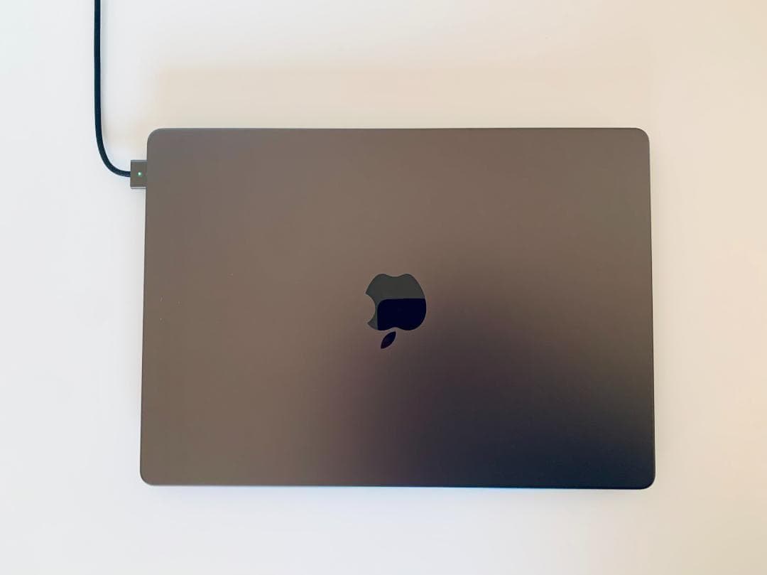 MACBOOK PRO M3Pro 14インチ スペースブラックMRX33J/A