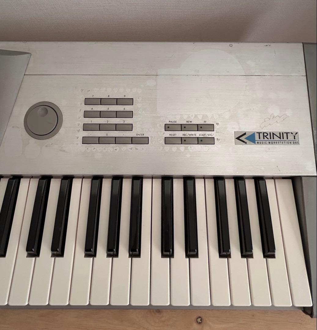 KORG TRINITY PLUS トリニティ　シンセサイザー