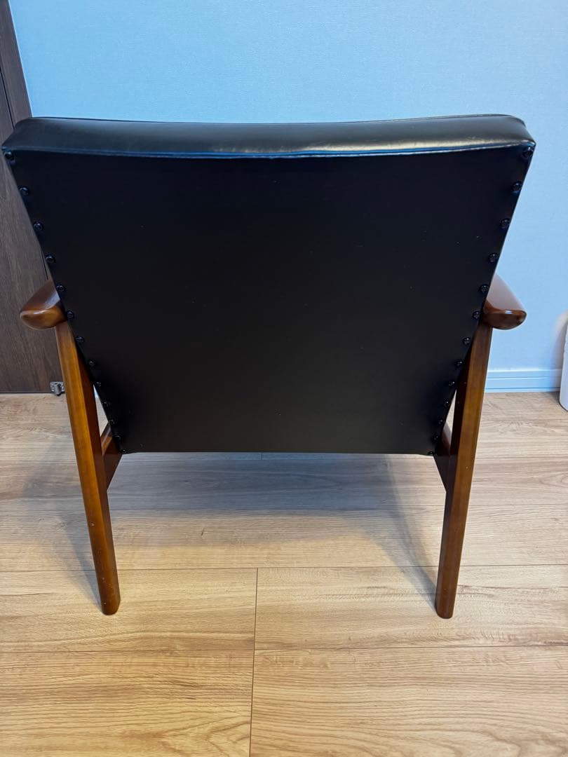 カリモク60 Kチェア 1シーター ブラック ソファ