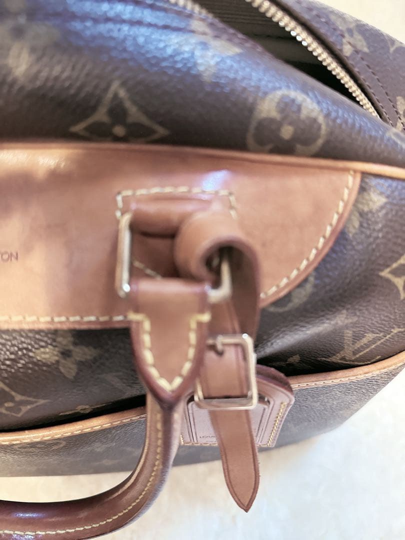 Louis Vuitton モノグラムハンドバッグ