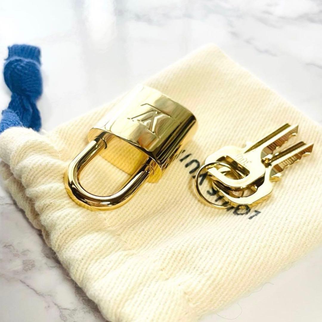 LOUISVUITTON　南京錠　鍵　ルイヴィトン　カナデ　パドロック
