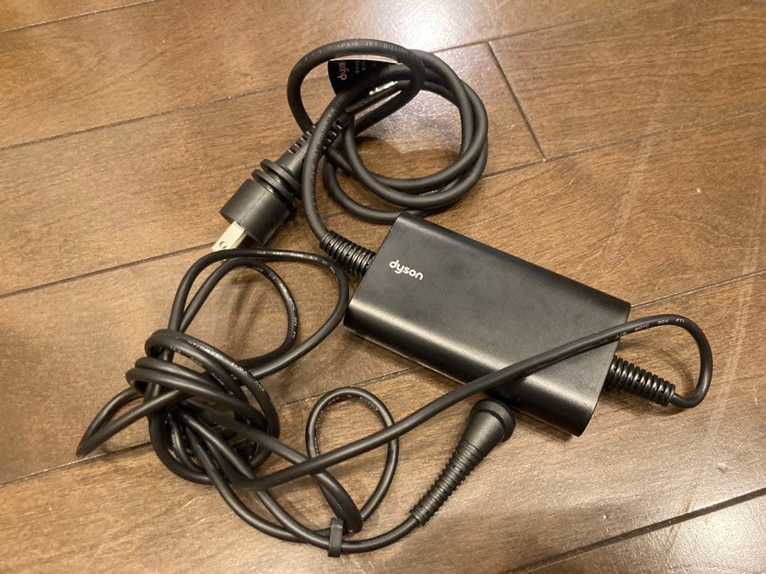 美品☆DysonストレートヘアアイロンHS07ダイソン☆コードレス☆ドライヤー