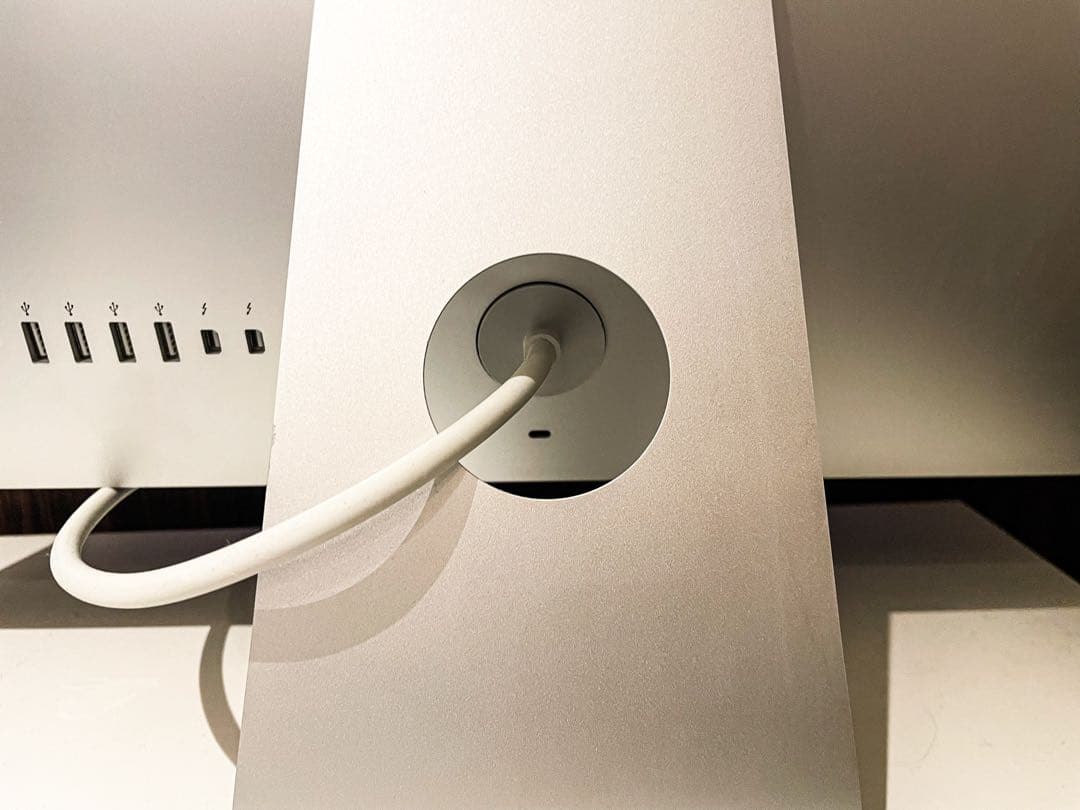 Apple iMac 21.5インチ late2015