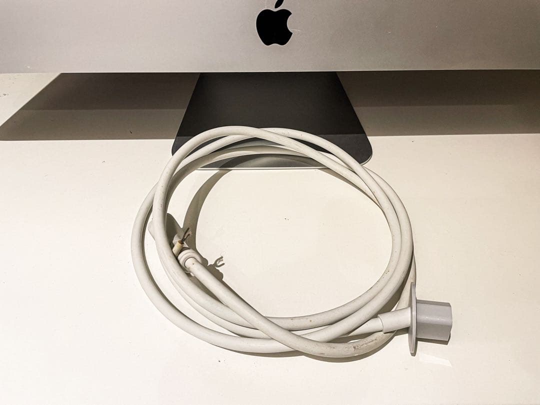 Apple iMac 21.5インチ late2015