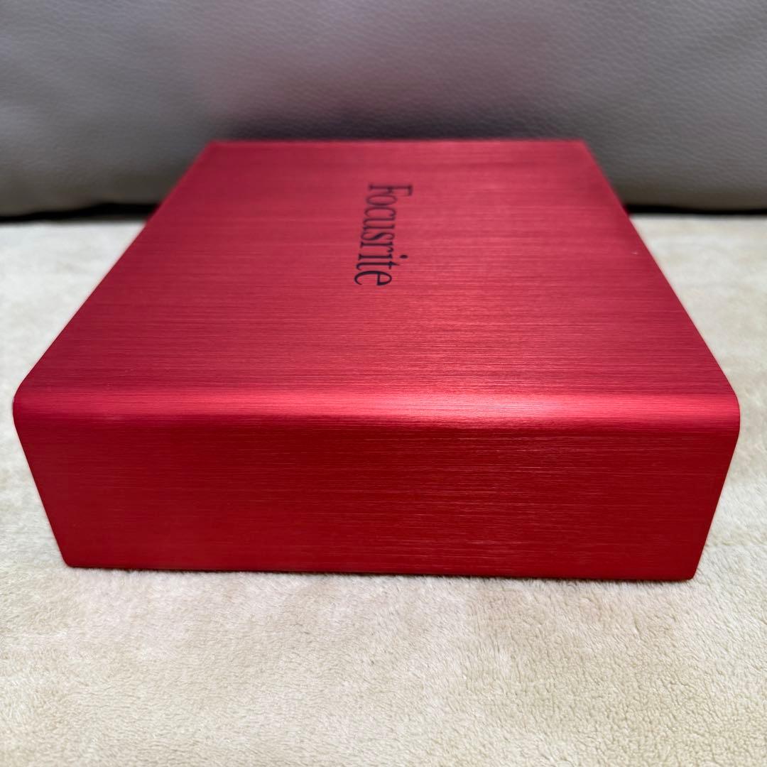 こう　Focusrite Scarlett 18i8 オーディオIF