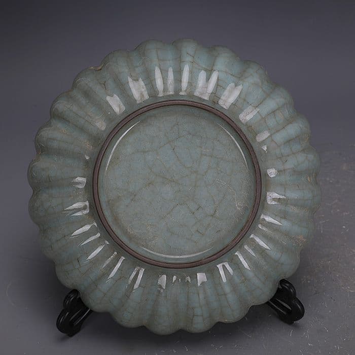 中国 青磁 皿 青磁 龍泉窯  陶磁器 装飾品 現代工芸品美術品 置物