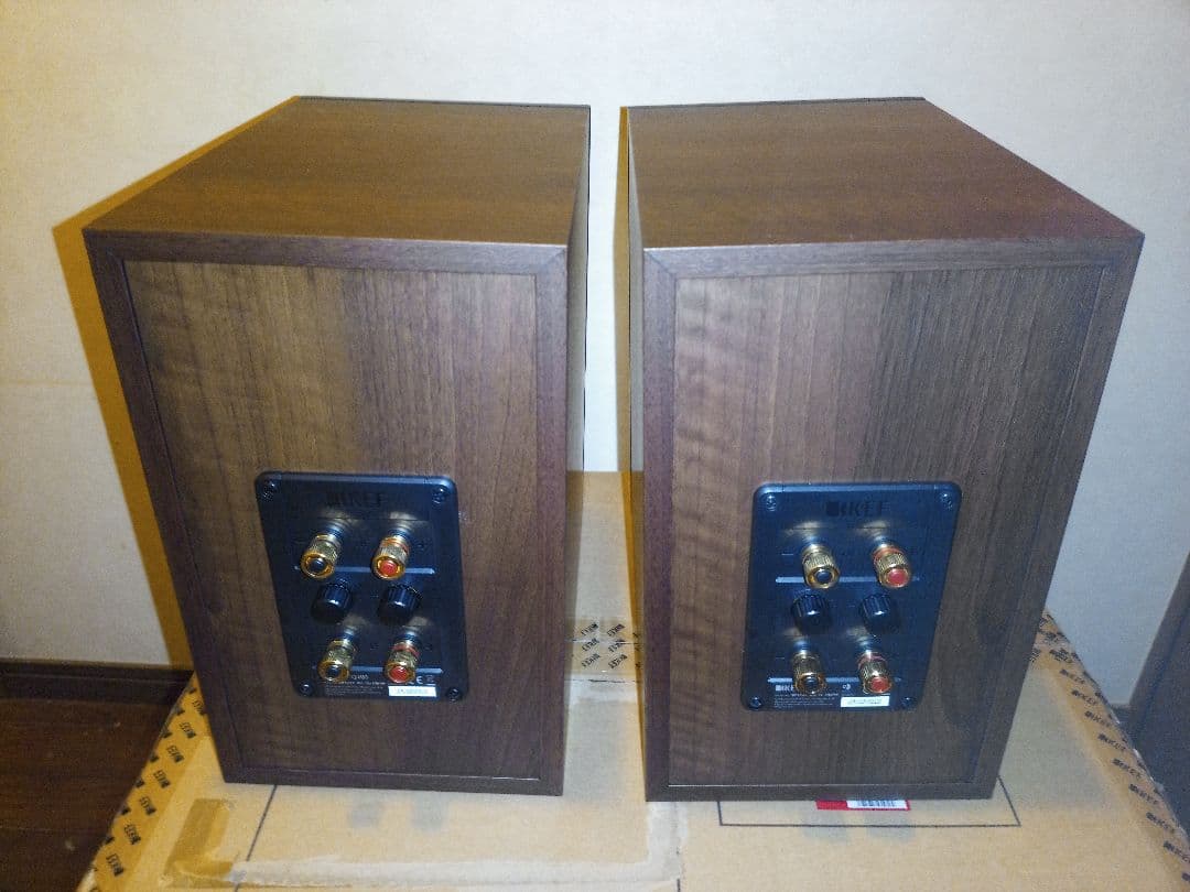 【新品・自宅保管】KEF Q100 ブックシェルフ スピーカー ペア