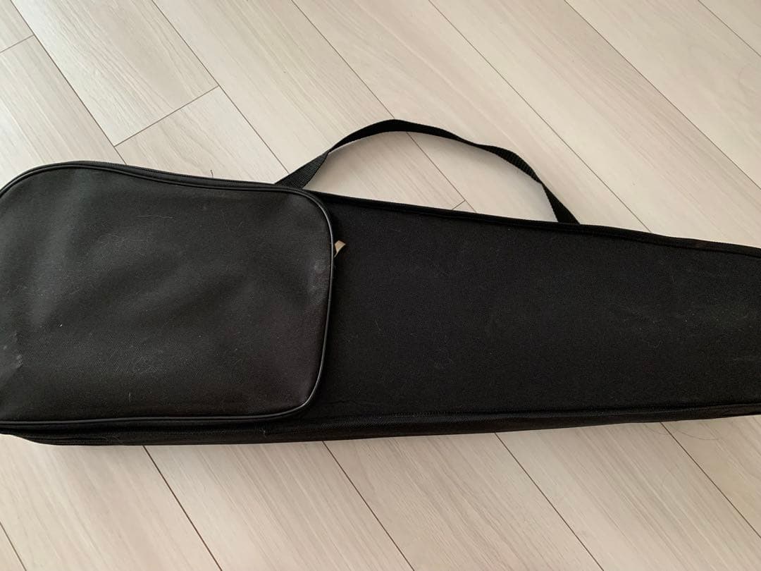 バイオリン4/4大人用　初心者用　弓ケース松脂付