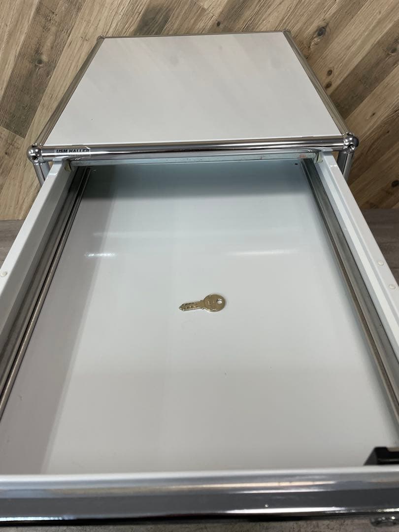 USM Haller ハラー　ロールボーイ　デスクワゴン　ライトグレー