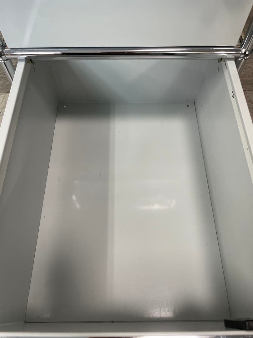 USM Haller ハラー　ロールボーイ　デスクワゴン　ライトグレー