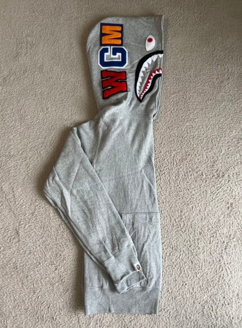 【美品】A BATHING APE シャーク　パーカー