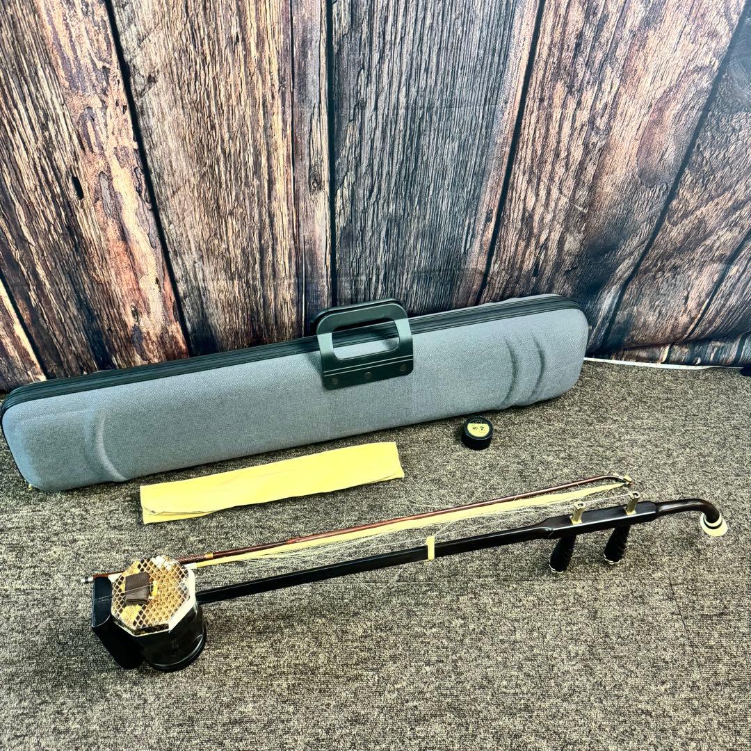 二胡 中国胡弓 中国琴 蛇皮 ケース付き 民族楽器 弦楽器