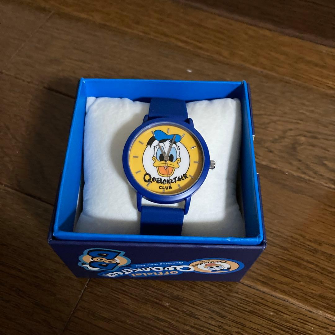ディズニー　ドナルド90周年 腕時計　オズワルド100周年限定フィギュア　セット