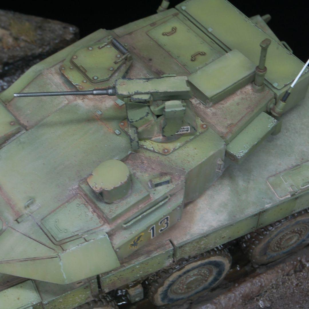 ミキシング 模型 1/48 16式 キットに改造を施してます。