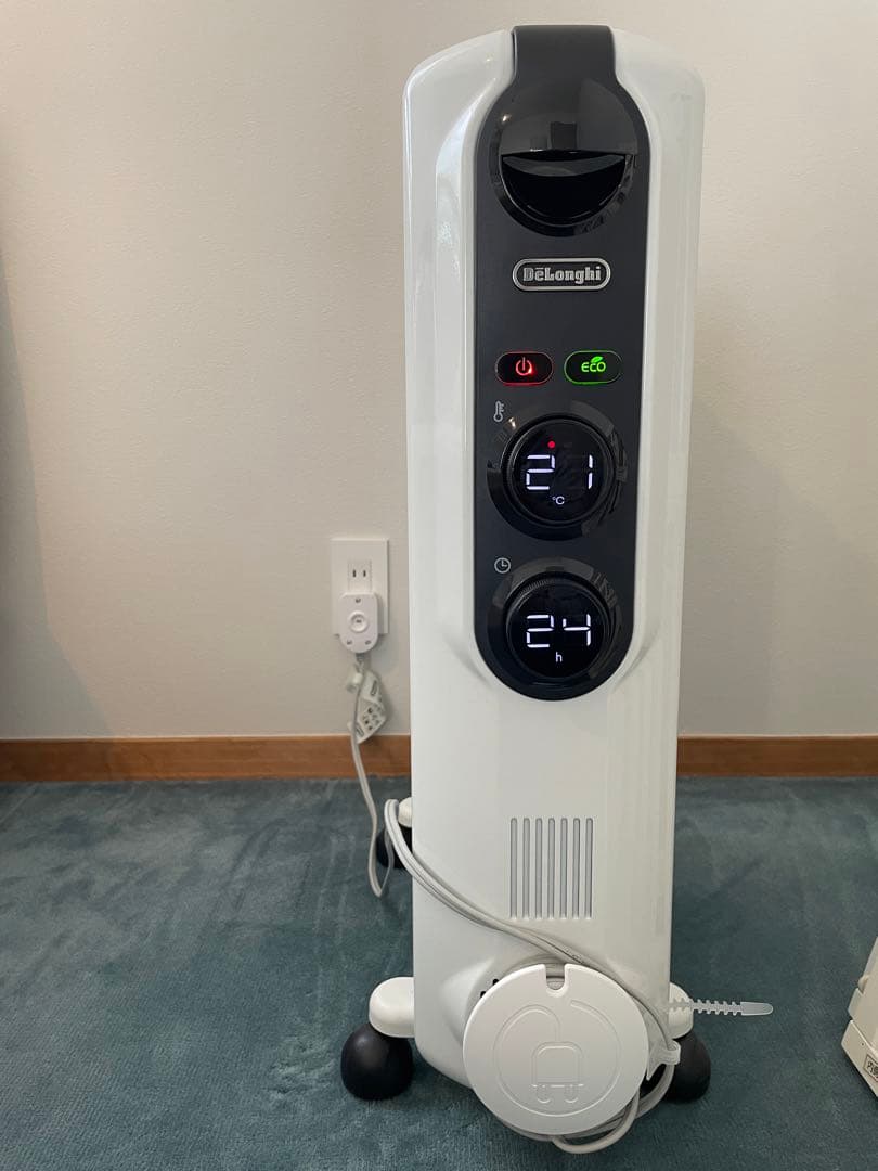 ◆極美品◆デロンギ アミカルド オイルヒーター RHJ35M1015-BK