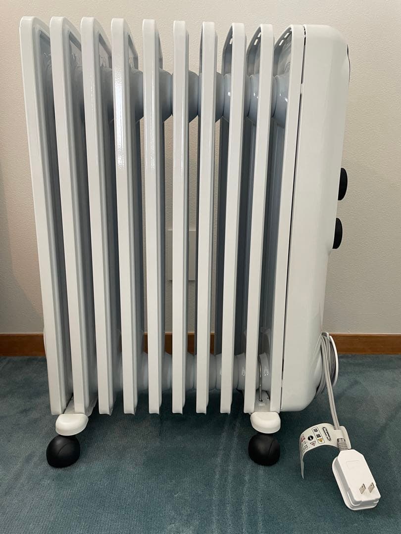 ◆極美品◆デロンギ アミカルド オイルヒーター RHJ35M1015-BK