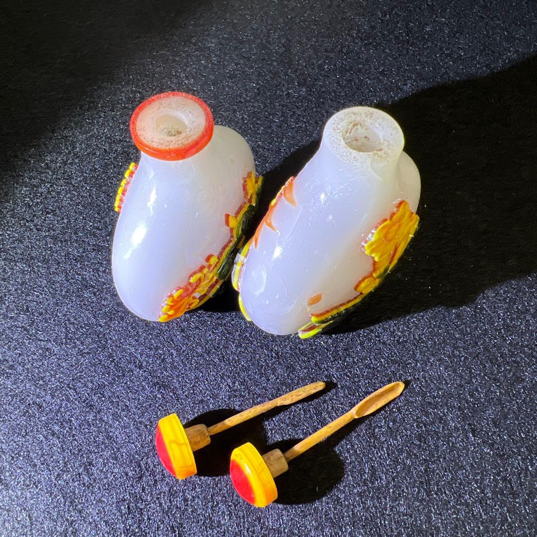 中国古玩　乾隆ガラス鼻煙香　木箱付　高さ約7㎝　東Y8-0122☆2F