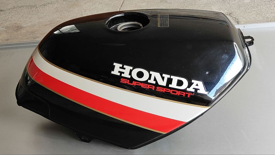 ホンダCBR250F　MC14型　FG　フューエル　タンク　ホンダ　新品　純正品