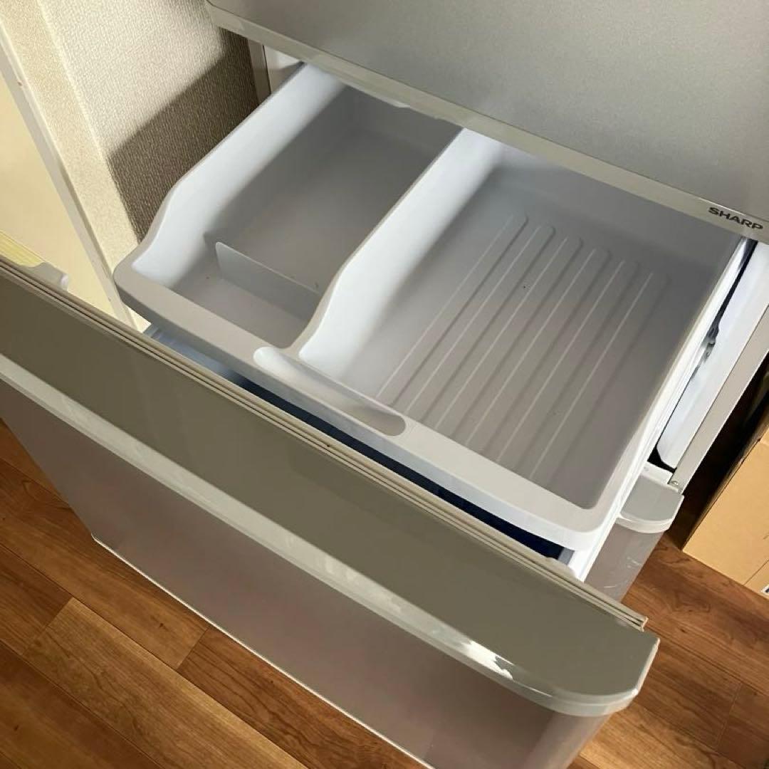 V*m様 どっちもドア★SHARP 3ドア冷蔵庫 SJ-W352E-S