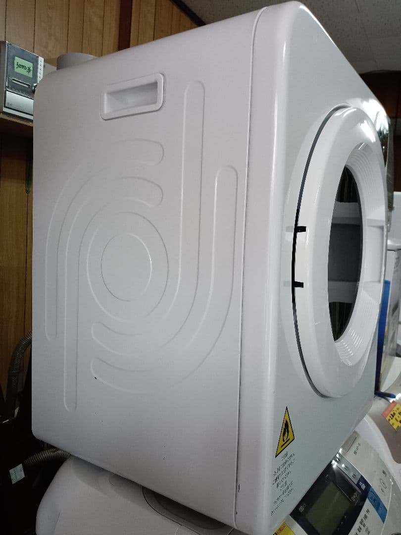 2022年製 工事不要6kgコンパクトサイズ衣類乾燥機