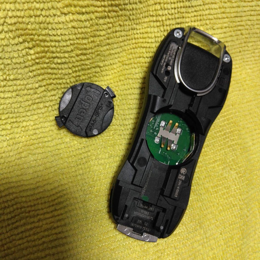 ポルシェリモコンキー　サイドカバーとメタルキーバッテリー無し