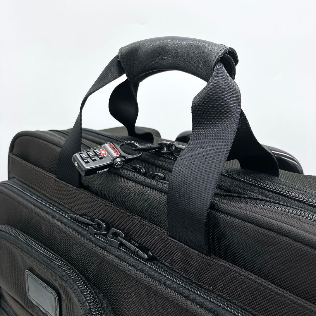 専用【TUMI】キャリーケース　ビジネスバッグ　ナイロン　ブラック　拡張式　2輪