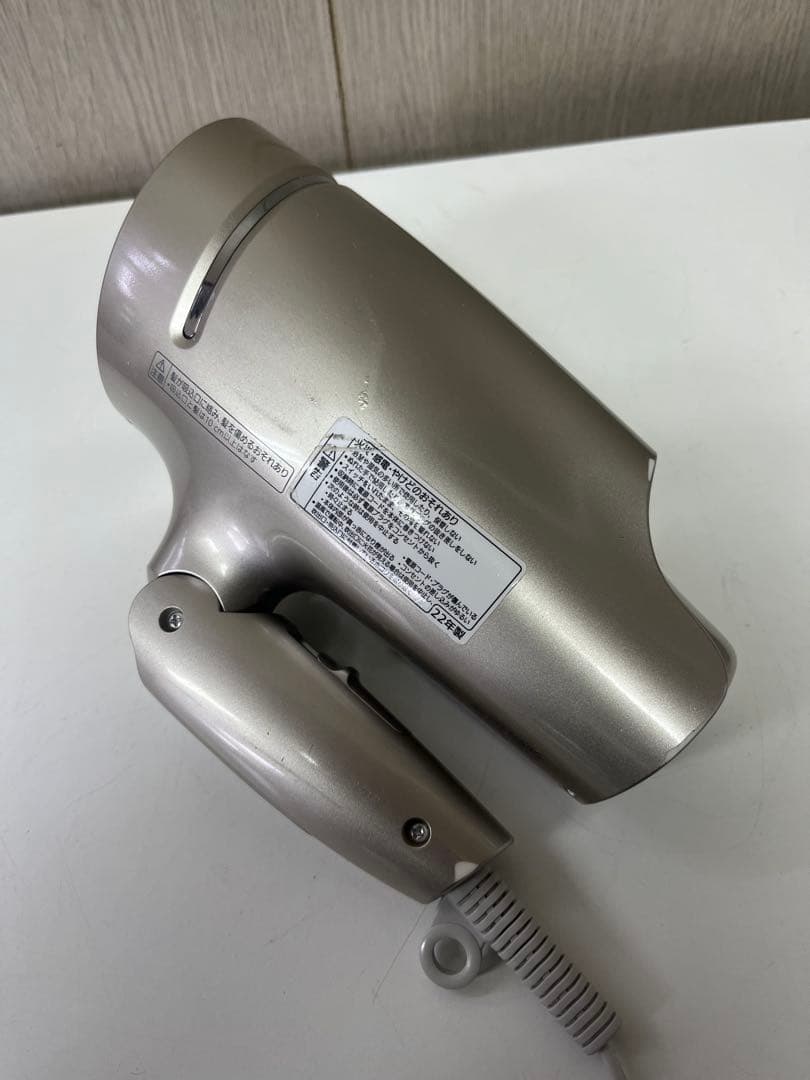 22年製 Panasonic ヘアドライヤー　EH-na9g