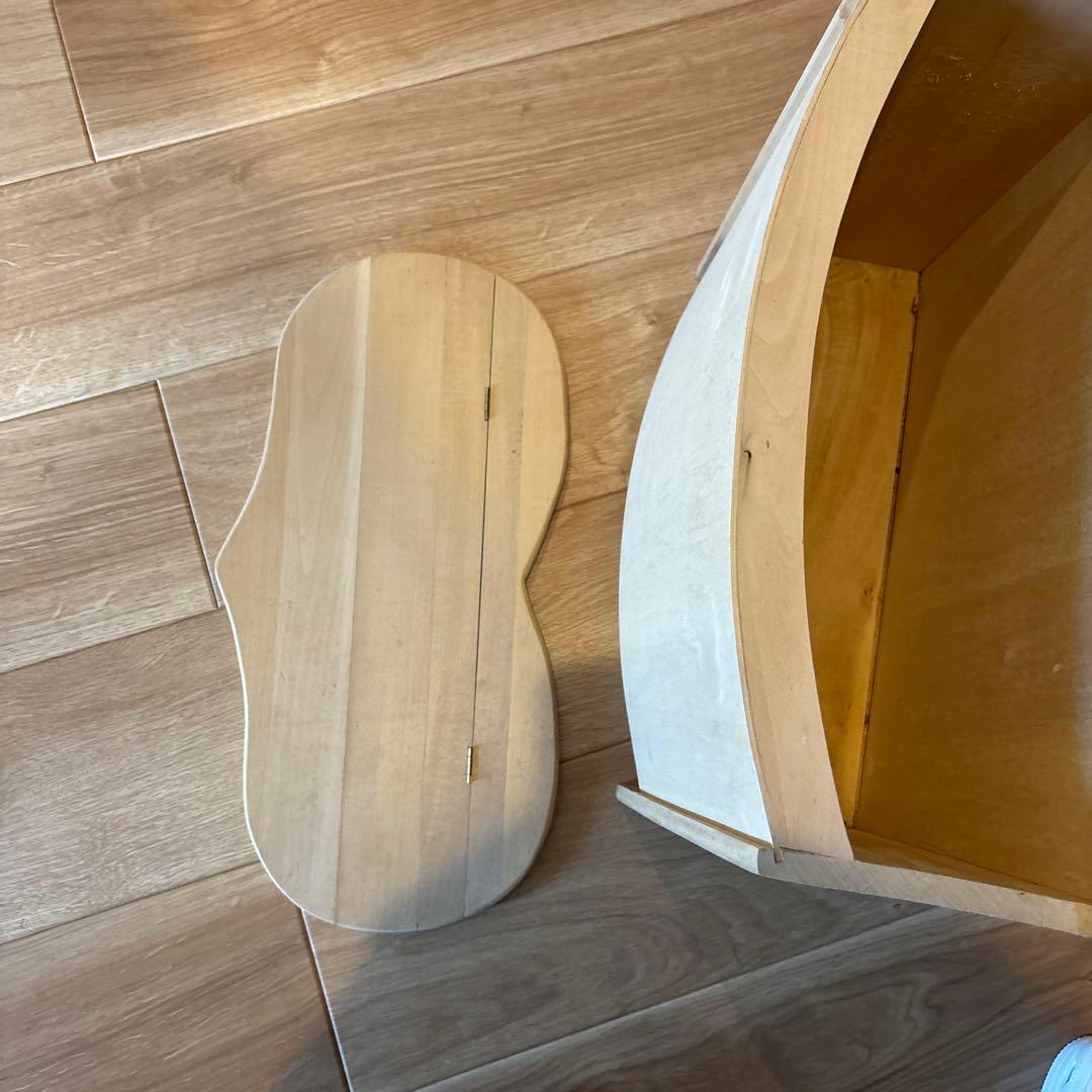 めったにない‼️美しい曲線の木製 ハート型天板 収納キャビネット