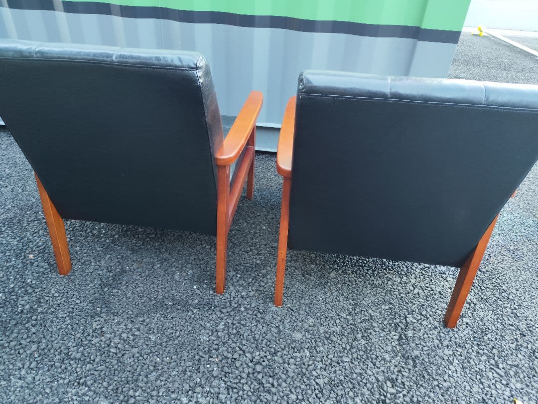 kiroroミッドセンチュリー風 1人掛けソファ2脚＆カフェテーブルセット