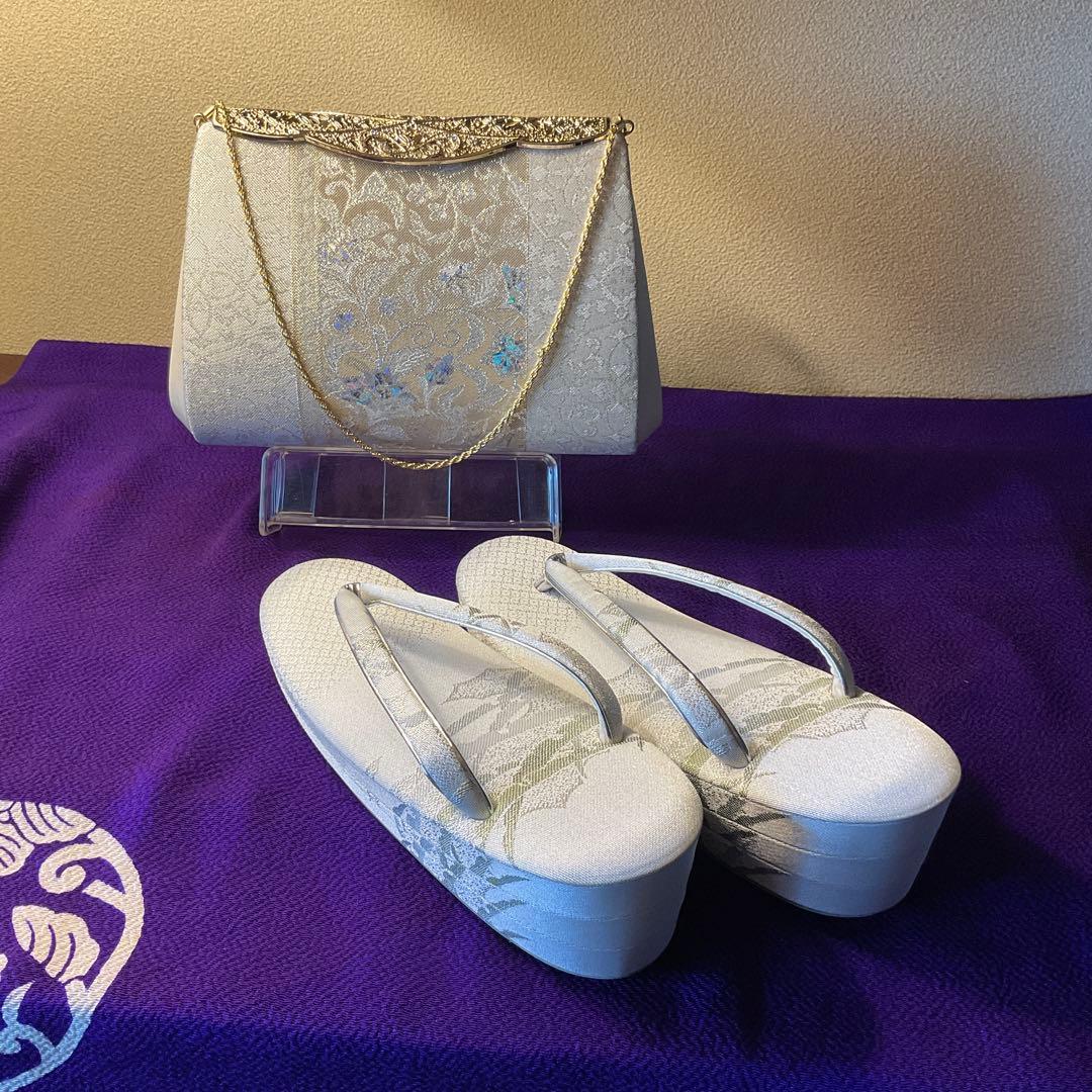 上品で華やかな雰囲気満載の　草履バッグセット　新品