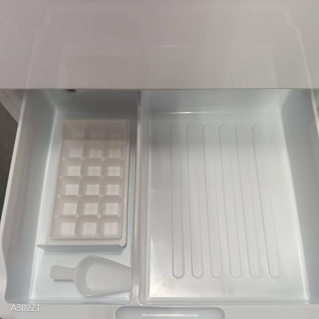 447 送料設置無料 SHARP　自動製氷機能付き大型冷蔵庫　350L