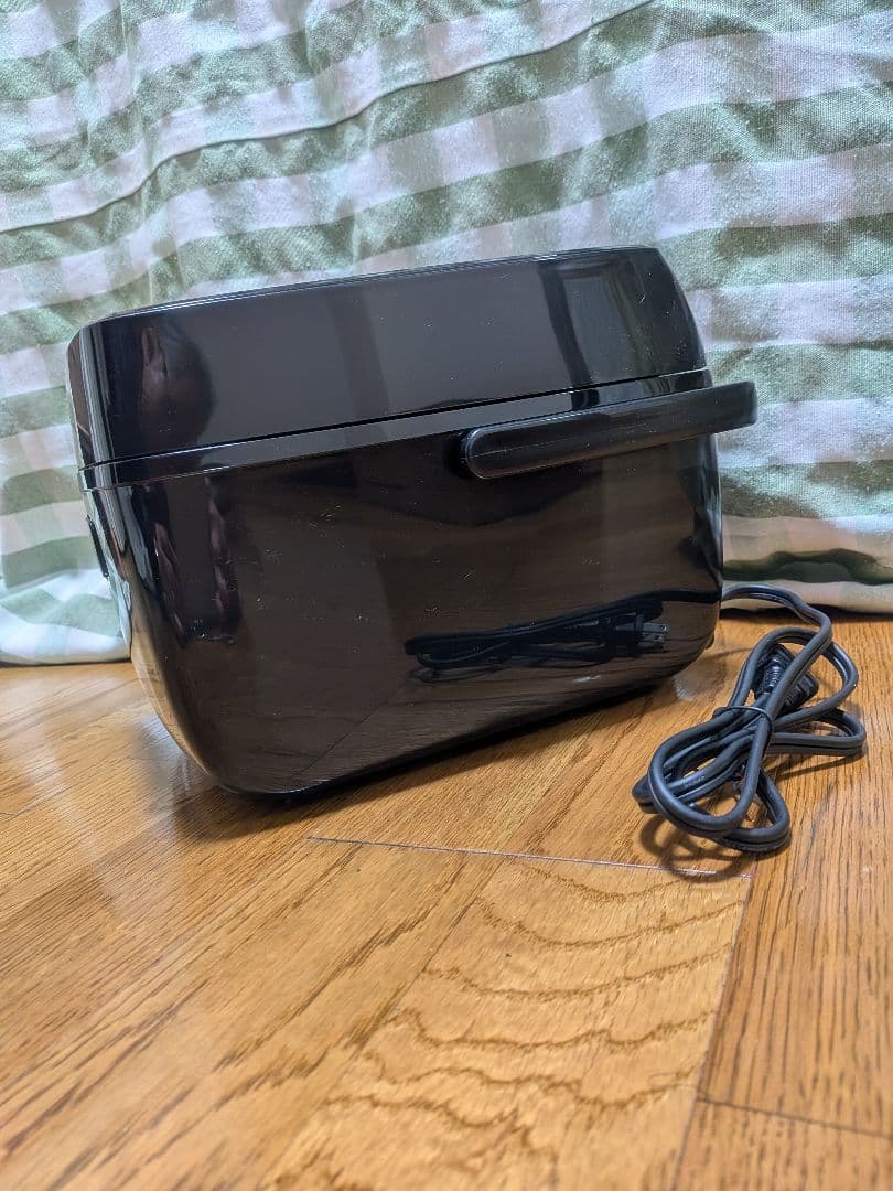 【新品未使用】３合炊_高出力IH炊飯器(RM-D793)