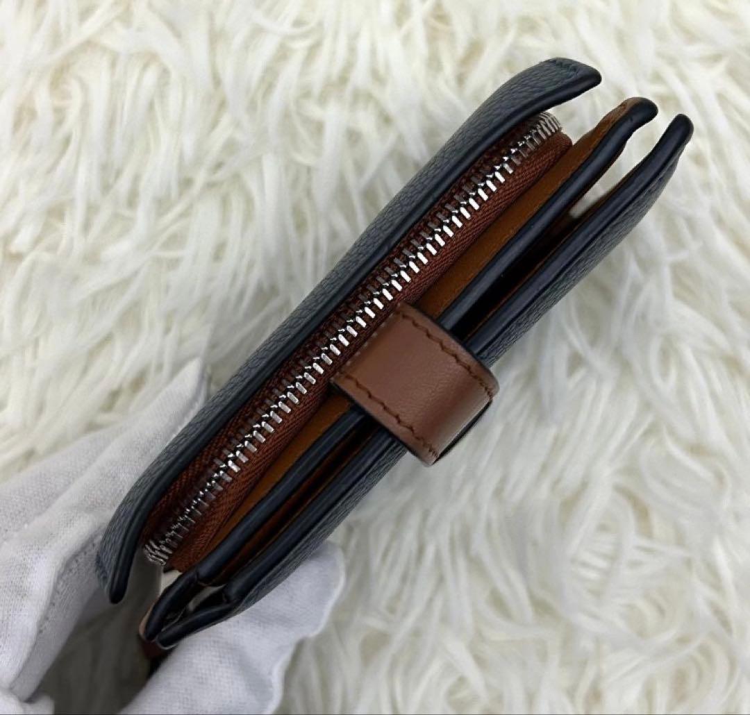 LOEWE ネイビー 二つ折り財布