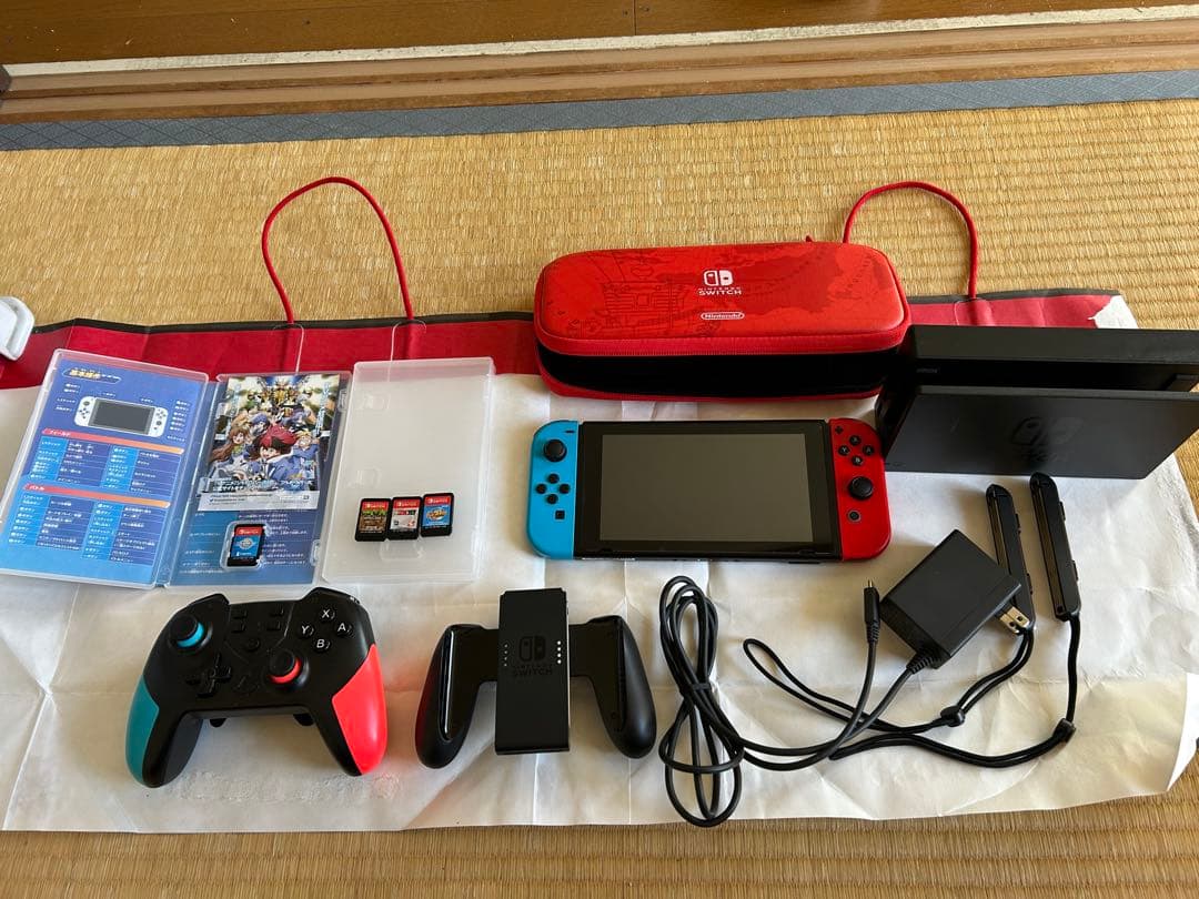 【断捨離Nintendo Switch 青/赤 本体写真についてるものになります