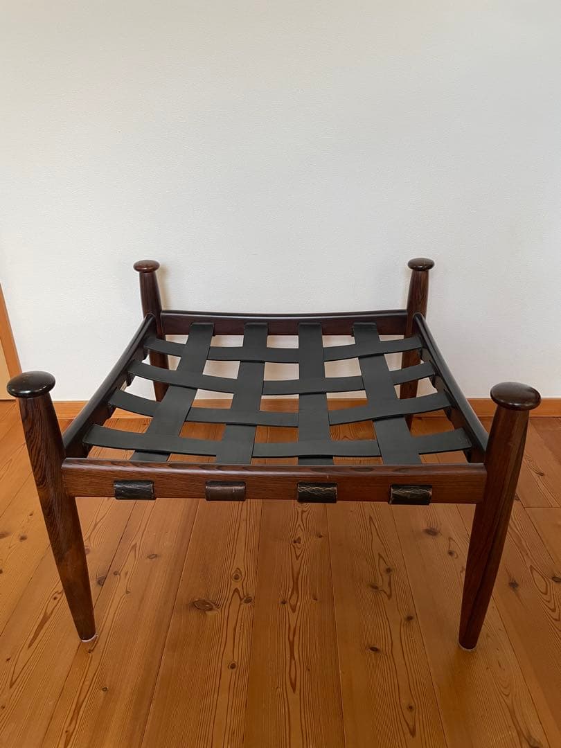 Ire Mobler製 Eric Merthen オットマン ローズウッド