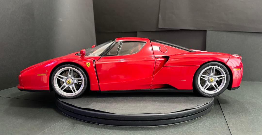 【貴重】デアゴスティーニ　エンツォフェラーリ1/10スケールセット