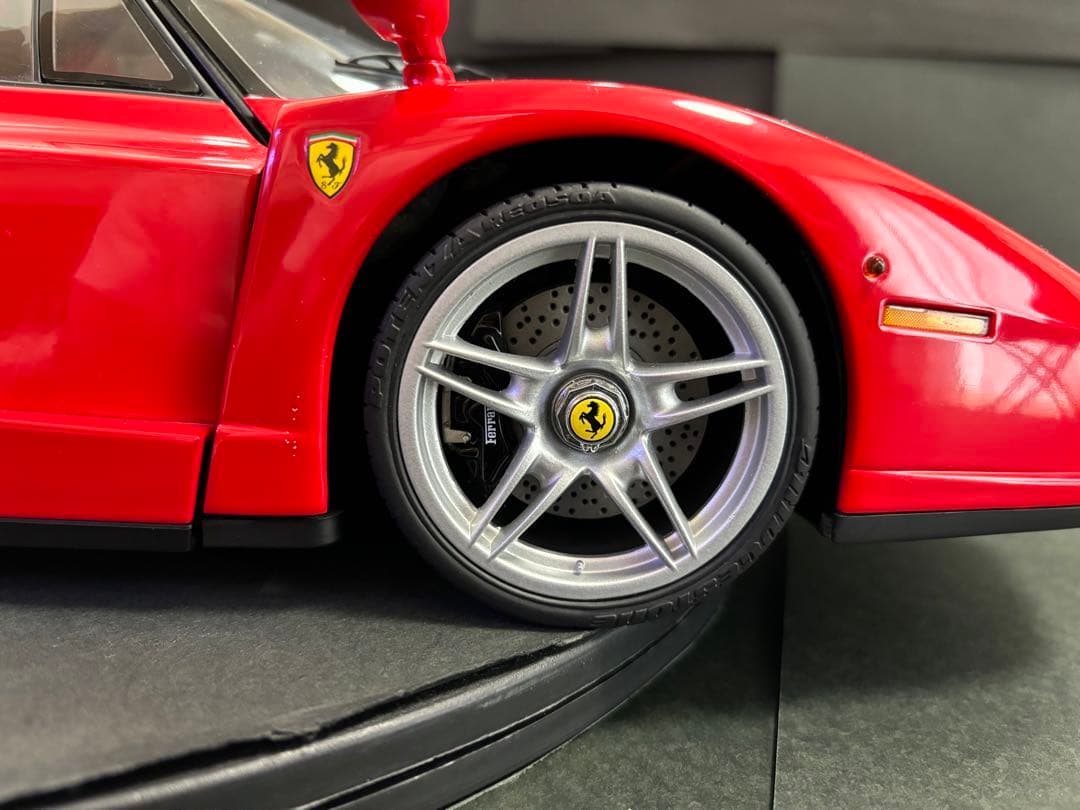 【貴重】デアゴスティーニ　エンツォフェラーリ1/10スケールセット