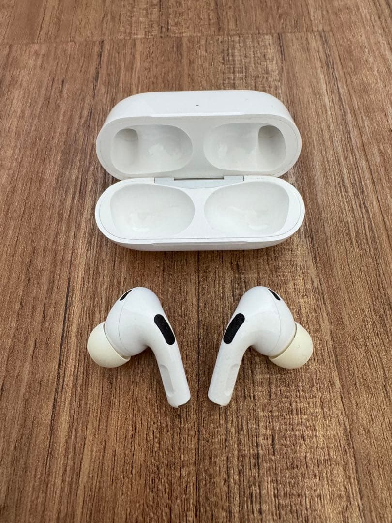 【中古】Apple AirPods Pro2 ライトニング端子モデル